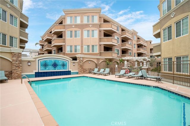 2750 Artesia 355, Redondo Beach, CA 90278