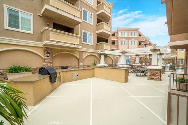 2750 Artesia 355, Redondo Beach, CA 90278