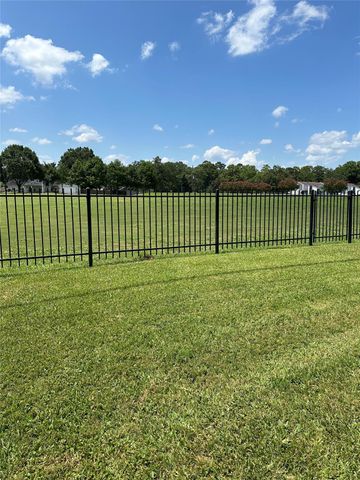 244 Lake Estates Drive, Montgomery, TX 77356