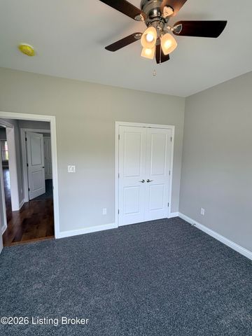 7509 Pavilion Park Rd, Louisville, KY 40214