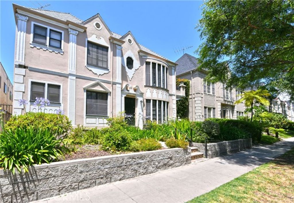 151 S Crescent, Beverly Hills, CA 90212