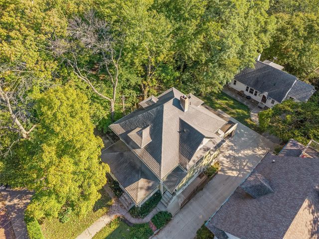 2510 Forest Drive, Des Moines, IA 50312