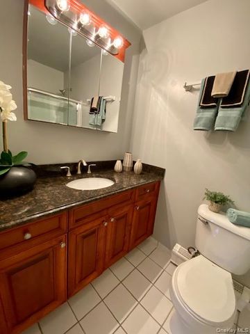 327 Brook Avenue 327-2B, Bay Shore, NY 11706