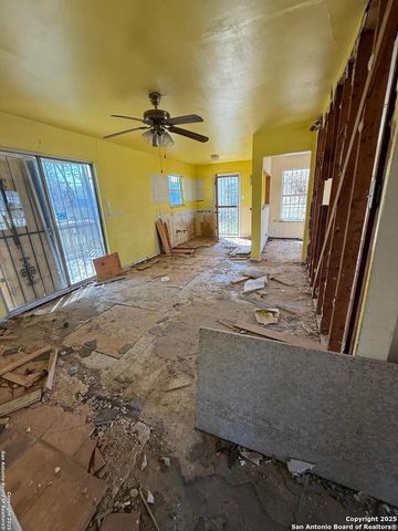 502 Lovera, San Antonio, TX 78212