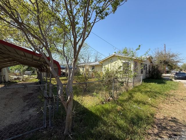 502 Lovera, San Antonio, TX 78212