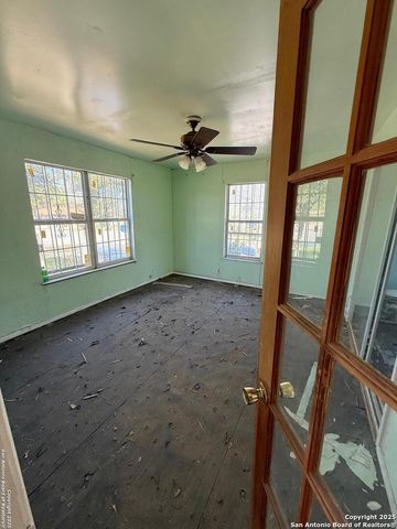 502 Lovera, San Antonio, TX 78212