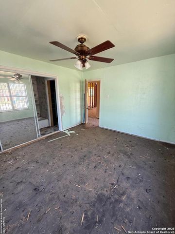 502 Lovera, San Antonio, TX 78212