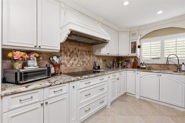 13260 SW 96th St, Miami, FL 33186