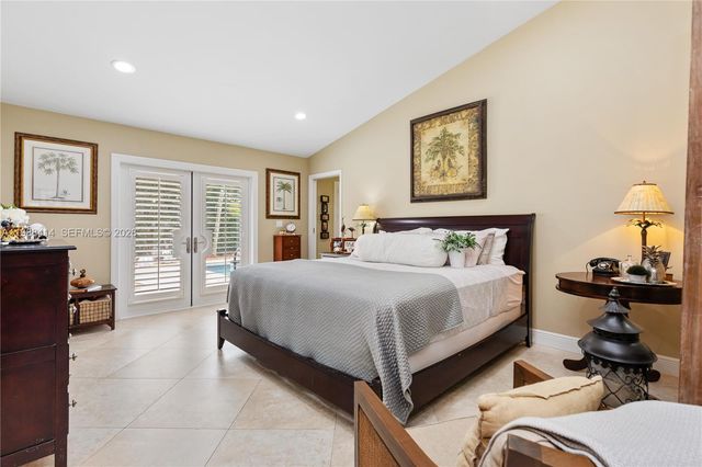 13260 SW 96th St, Miami, FL 33186