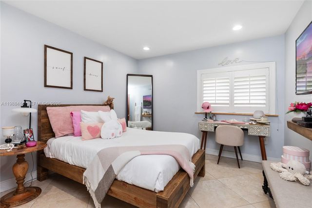 13260 SW 96th St, Miami, FL 33186