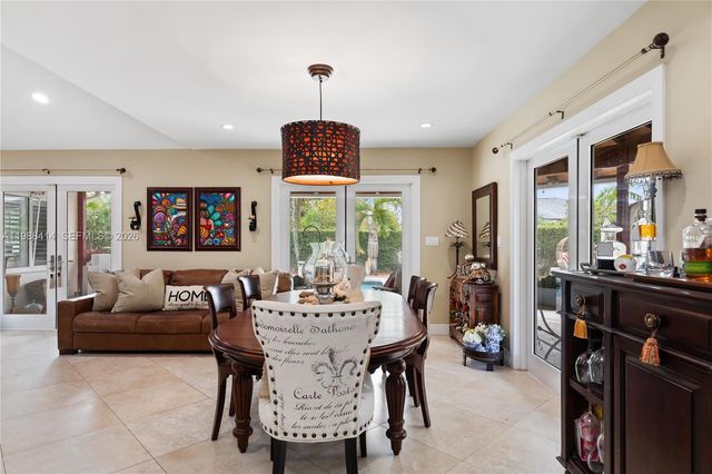 13260 SW 96th St, Miami, FL 33186