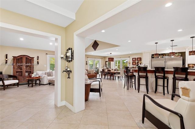 13260 SW 96th St, Miami, FL 33186