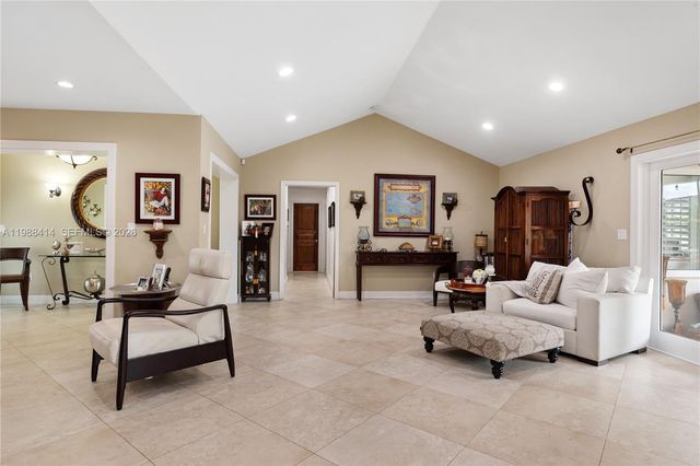 13260 SW 96th St, Miami, FL 33186