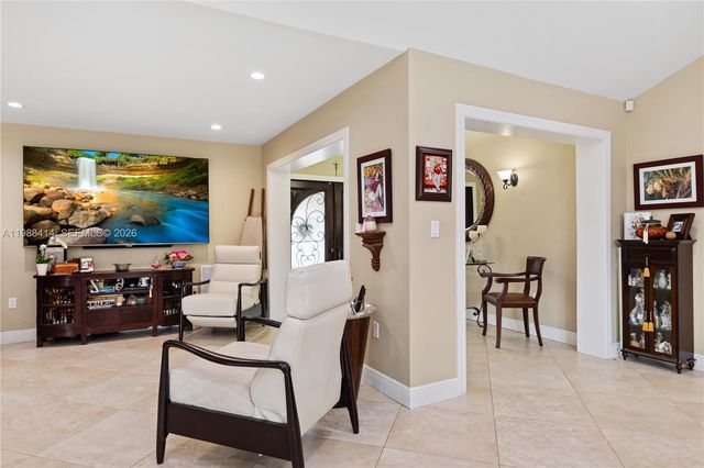 13260 SW 96th St, Miami, FL 33186