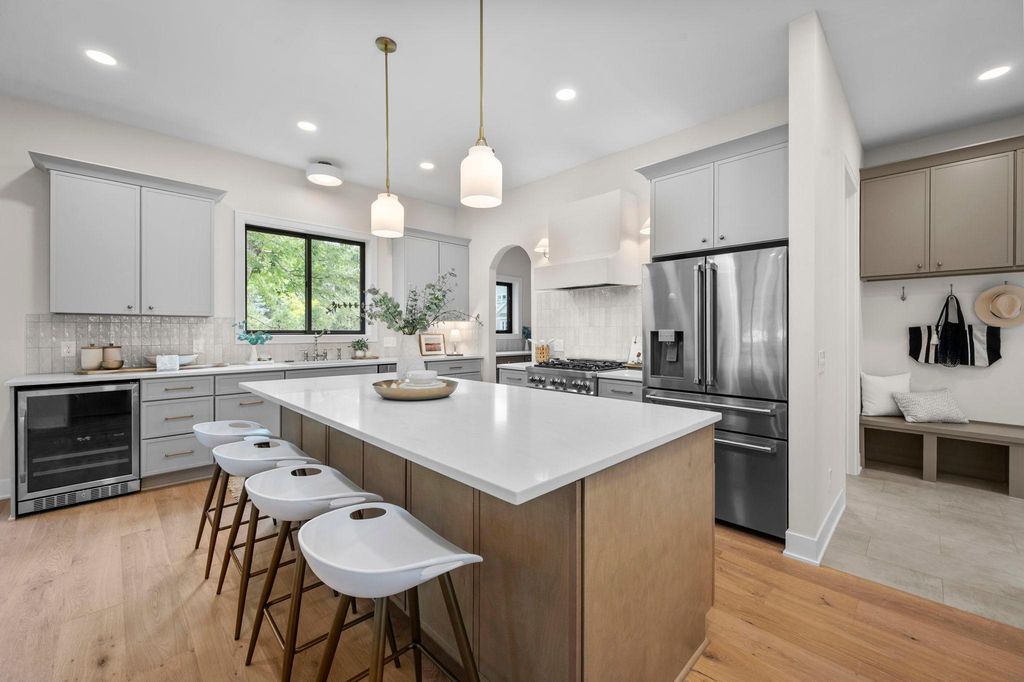 5801 Fairfax Avenue, Edina, MN 55424 — exterior