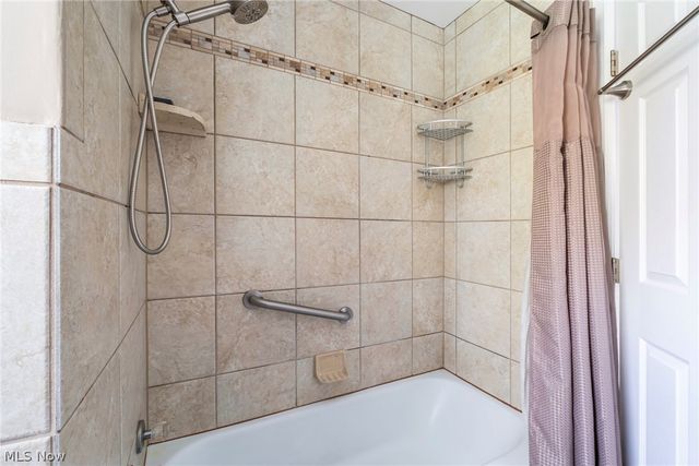 1875 Beaver Trail, Mineral Ridge, OH 44440