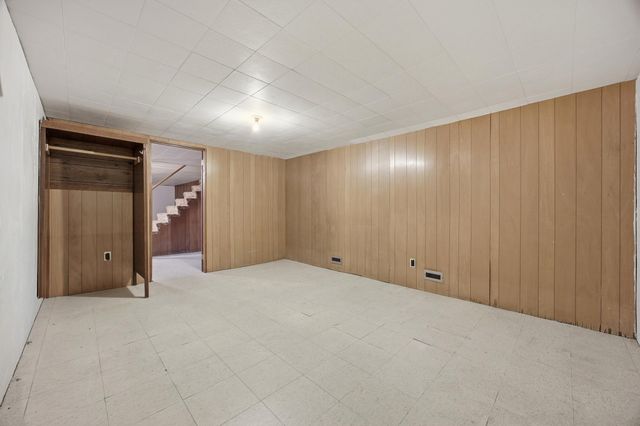 537 Maple Lane, Moorhead, MN 56560