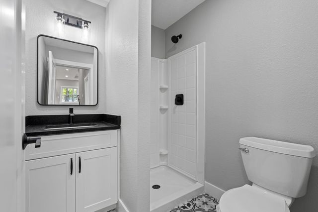 284 Hackberry Street, Trinity, TX 75862