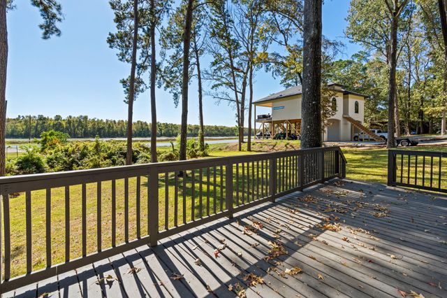 284 Hackberry Street, Trinity, TX 75862