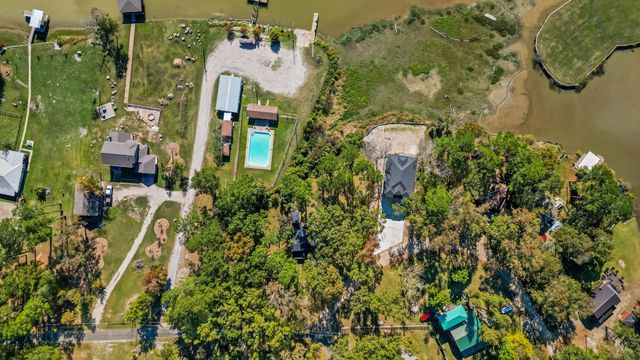 284 Hackberry Street, Trinity, TX 75862