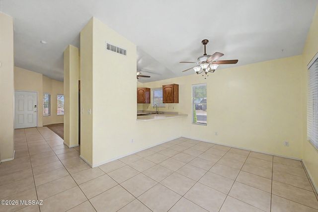 1691 W Camino Acierto, Sahuarita, AZ 85629