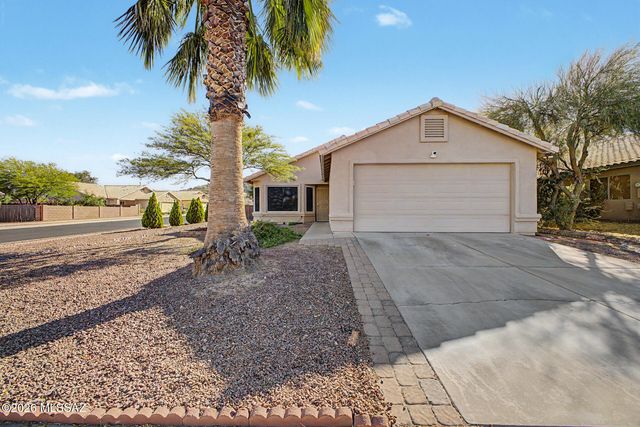 1691 W Camino Acierto, Sahuarita, AZ 85629
