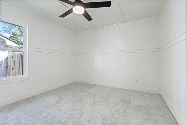 423 N 37th Place, Rogers, AR 72756