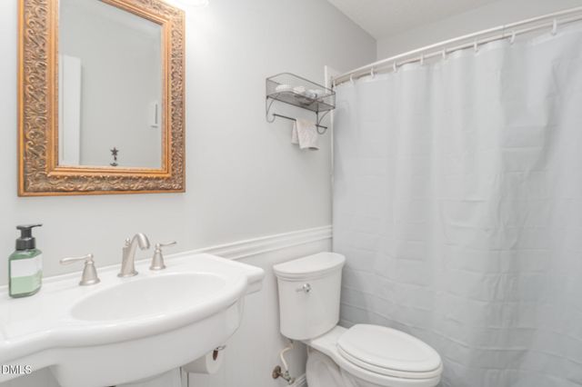 687 West Watson Road, Benson, NC 27504