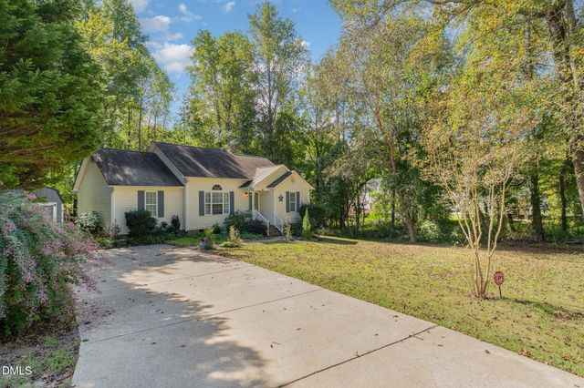 687 West Watson Road, Benson, NC 27504