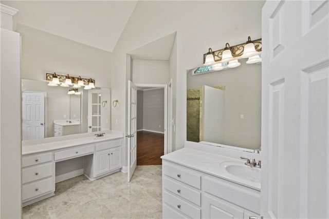 2724 Still Farms Place, Lawrenceville, GA 30043