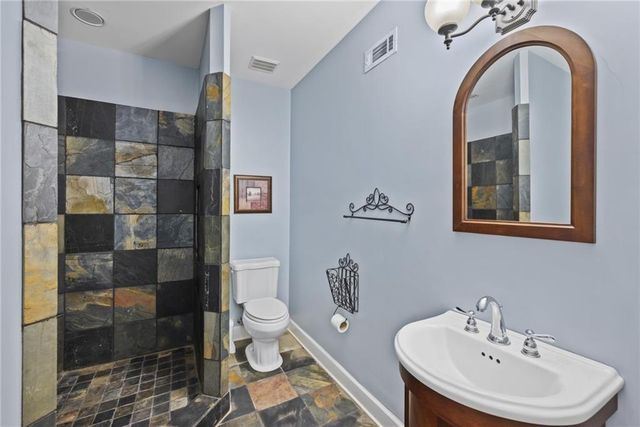 2724 Still Farms Place, Lawrenceville, GA 30043