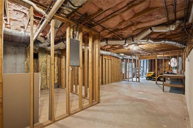 2724 Still Farms Place, Lawrenceville, GA 30043