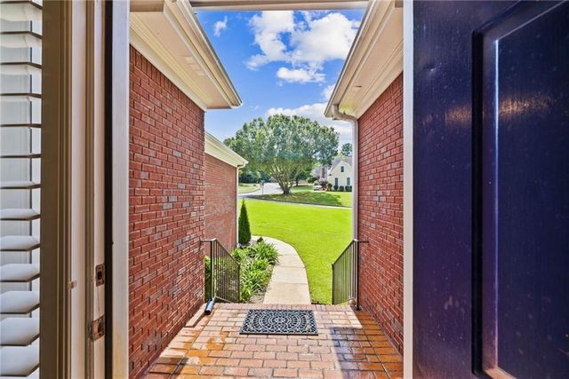 2724 Still Farms Place, Lawrenceville, GA 30043