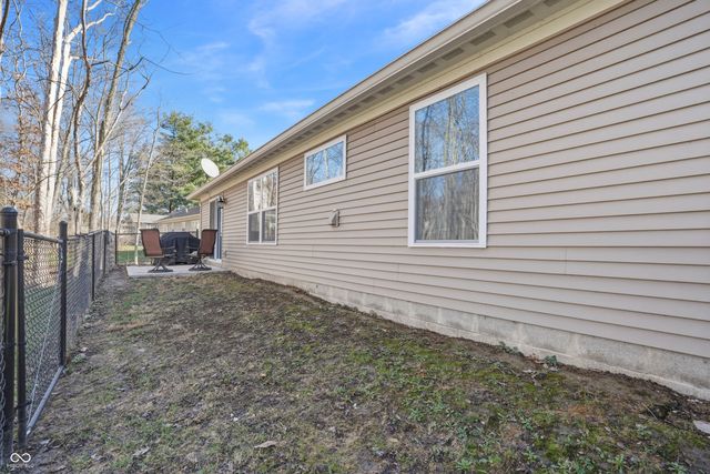 319 Mill Springs, Fillmore, IN 46128