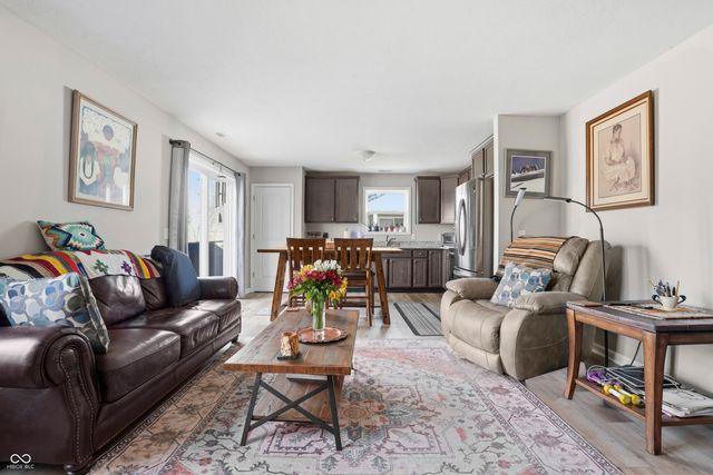 319 Mill Springs, Fillmore, IN 46128