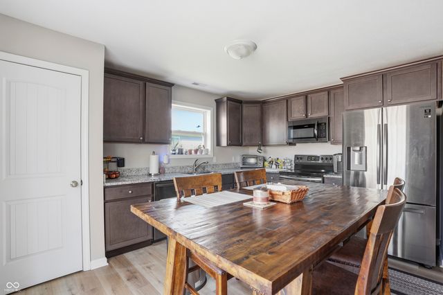 319 Mill Springs, Fillmore, IN 46128