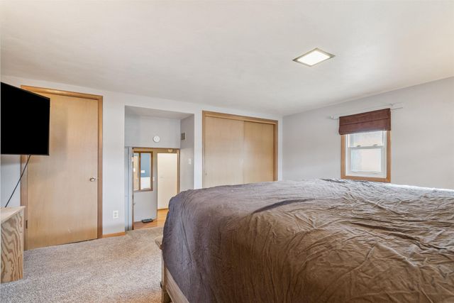 3811 Hillside Drive, Cedar Falls, IA 50613