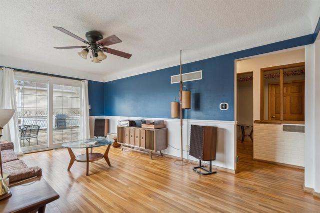 3811 Hillside Drive, Cedar Falls, IA 50613