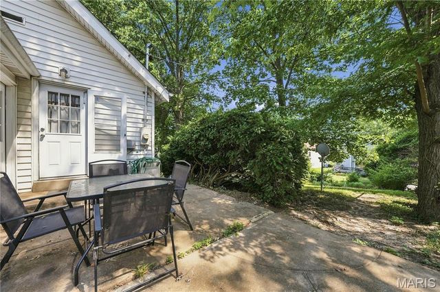 5412 Priorybrook Road, Black Jack, MO 63033