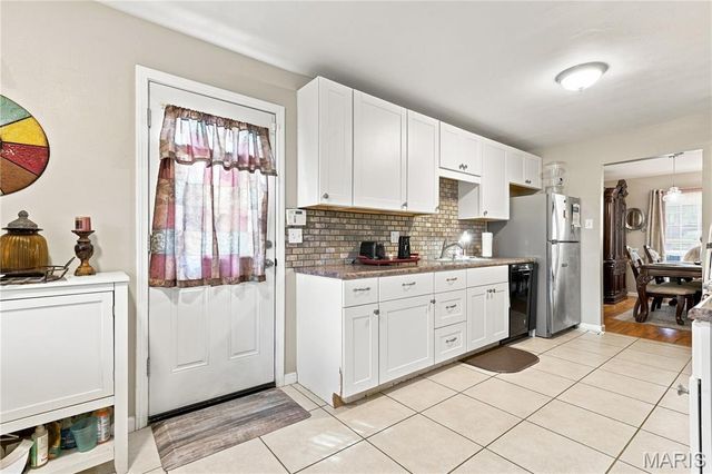 5412 Priorybrook Road, Black Jack, MO 63033