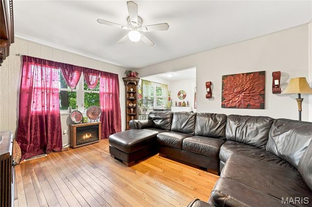 5412 Priorybrook Road, Black Jack, MO 63033