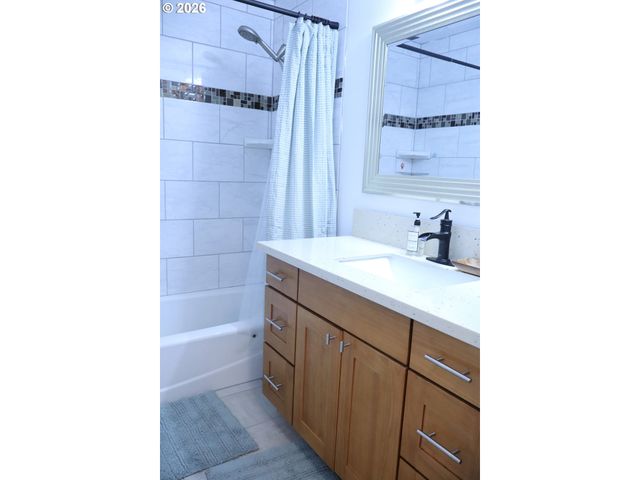 7413 Ne 129TH Ave, Vancouver, WA 98682