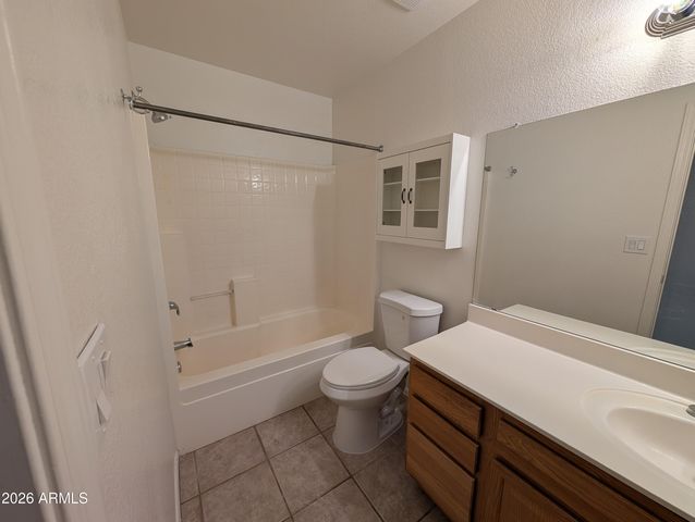 8918 W PARADISE Lane, Peoria, AZ 85382