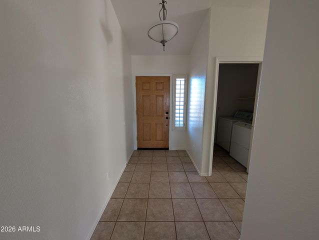 8918 W PARADISE Lane, Peoria, AZ 85382