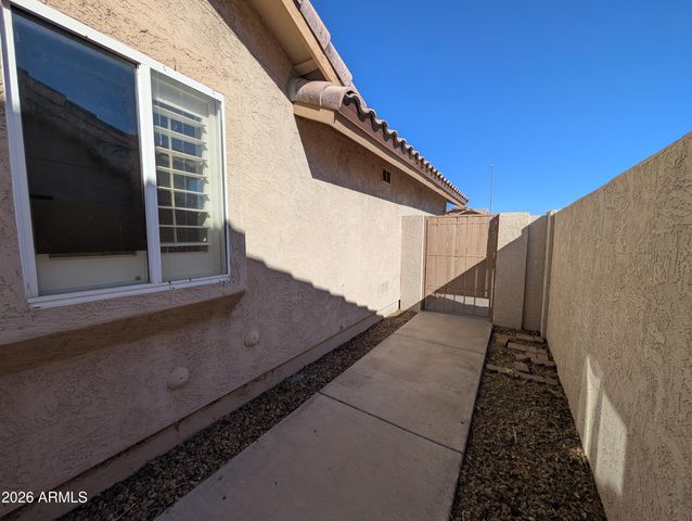 8918 W PARADISE Lane, Peoria, AZ 85382