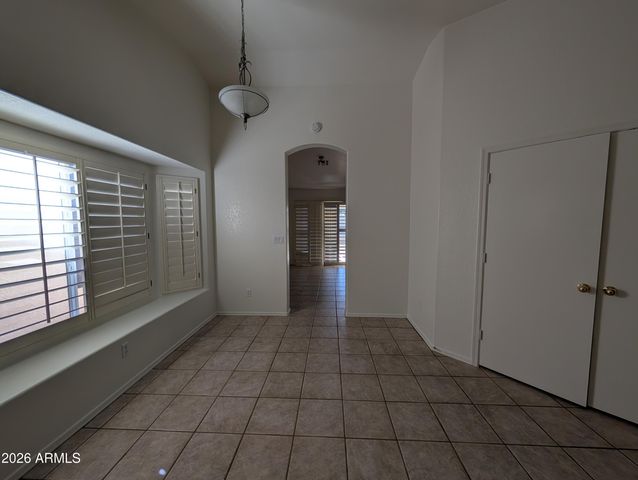 8918 W PARADISE Lane, Peoria, AZ 85382