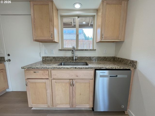 1426 Village Park Pl, West Linn, OR 97068