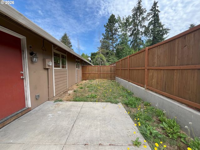1426 Village Park Pl, West Linn, OR 97068