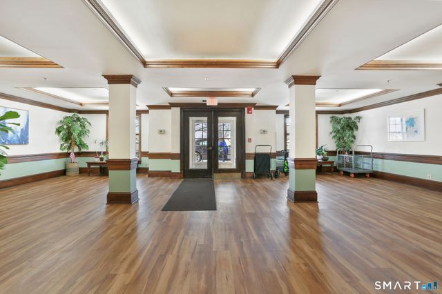 59 Courtland Avenue APT 2T, Stamford, CT 06902