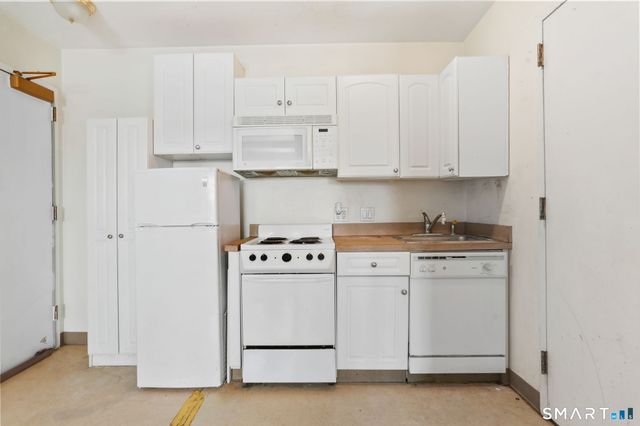 59 Courtland Avenue APT 2T, Stamford, CT 06902